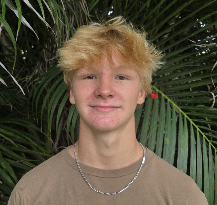 Headshot of Julian Knight
