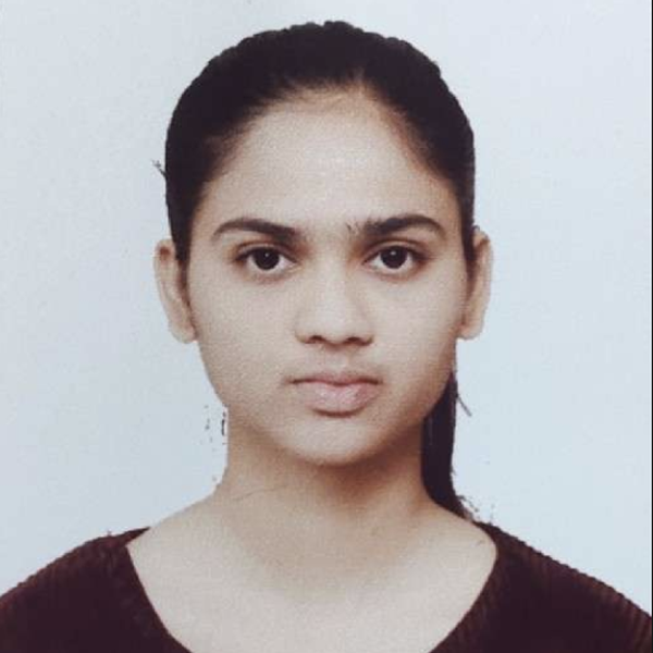 Headshot of Neha Tayade